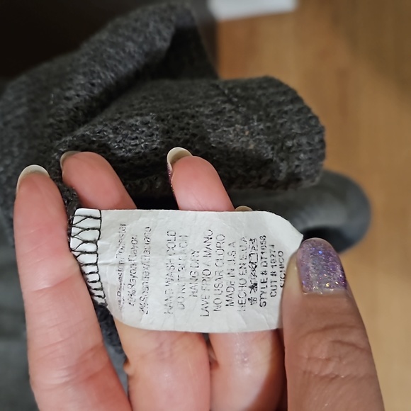 Promesa Grey Sweater - Picture 6 of 6